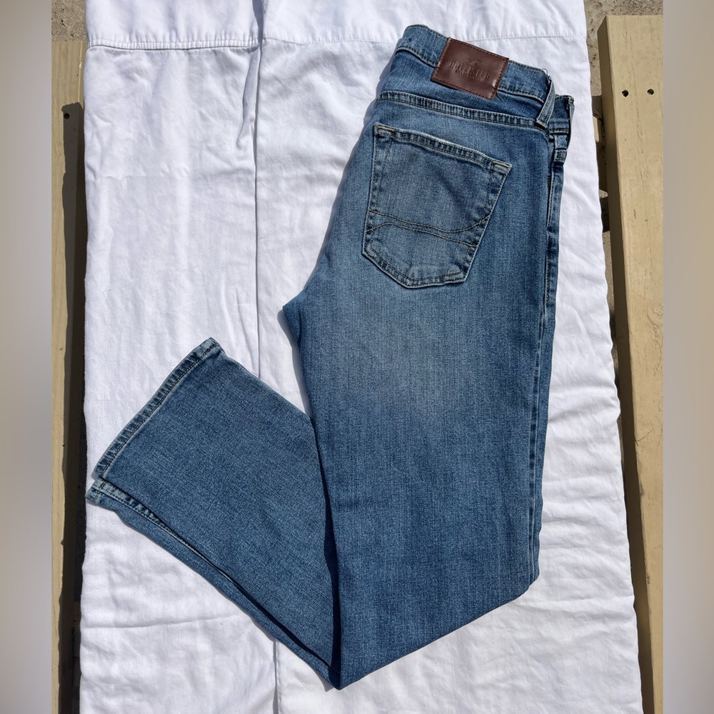 Hollister Epic Flex Slim Straight Jeans